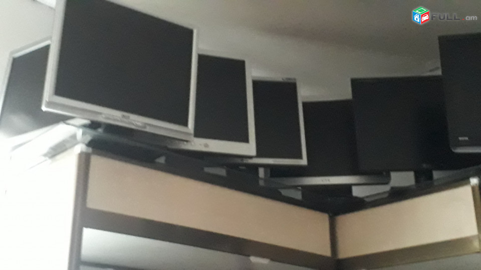 monitorner 17, 19, 23, 24,  