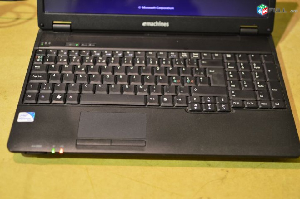 Emachines E728