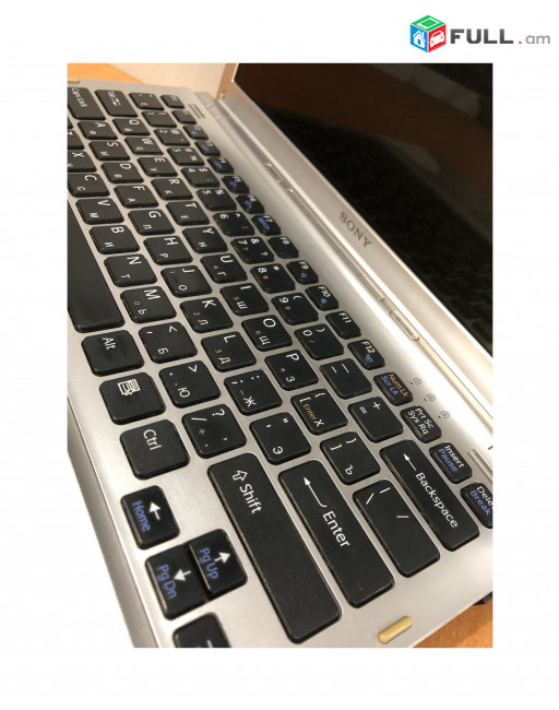Sony VGN-SR11MR 4GB 200GB Win 7 Notebook 13,3"  2,26Ghz  Նոթբուք Нотбук Պահում է 1,5 ժամ