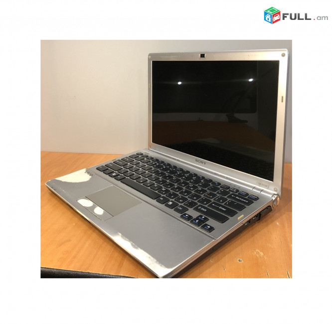 Sony VGN-SR11MR 4GB 200GB Win 7 Notebook 13,3"  2,26Ghz  Նոթբուք Нотбук Պահում է 1,5 ժամ