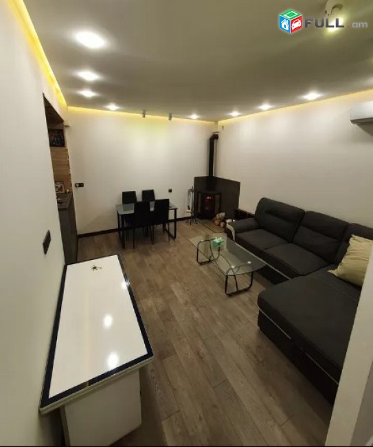 2 սենյականոց բնակարան Փոքր Կենտրոնում 
