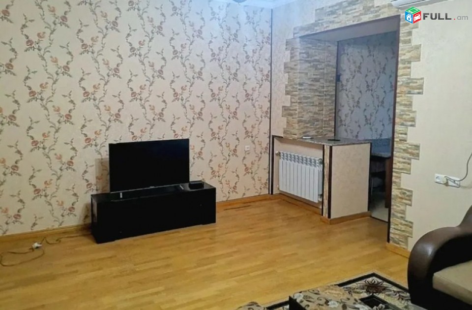 Սայաթ - Նովա պողոտայում առաջին գիծ , 2 սենյականոց բնակարան 