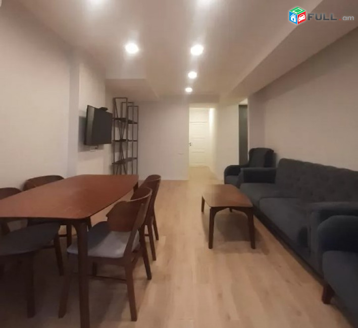 3 սենյականոց բնակարան Վարդանանց փողոցում