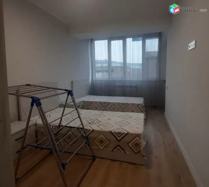 3 սենյականոց բնակարան Վարդանանց փողոցում