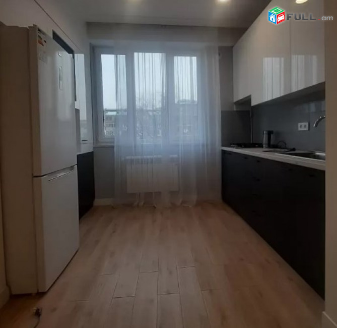 3 սենյականոց բնակարան Վարդանանց փողոցում