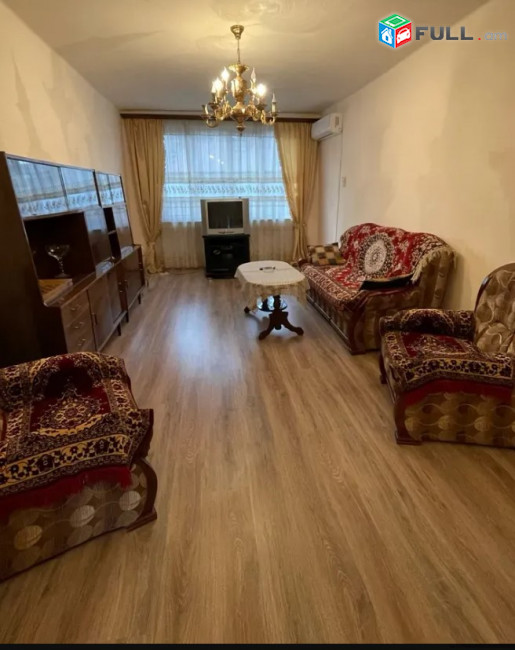 Կենտրոն, Սարյան փողոց 4 սենյակ 100քմ