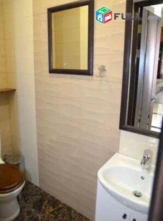 Շքեղ բնակարան Աբովյան փողոցում