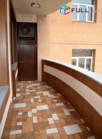 Շքեղ բնակարան Աբովյան փողոցում