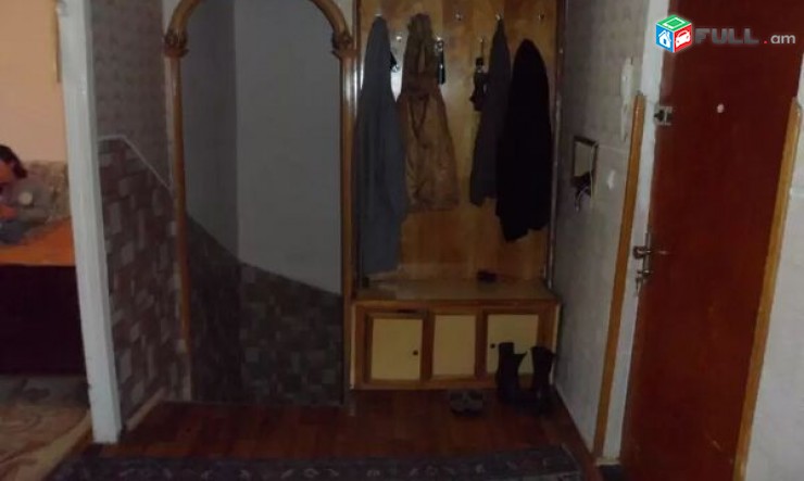 3 sen. duplex bnakaran Papazyan poxocum