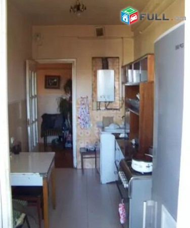 Duplex 3 sen. bnakaran hatuk naxagci shenqum, Papazyan poxoc