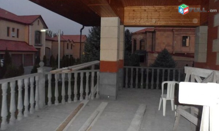 Vahagni taxamasum erkharkani arandznatan vajarq