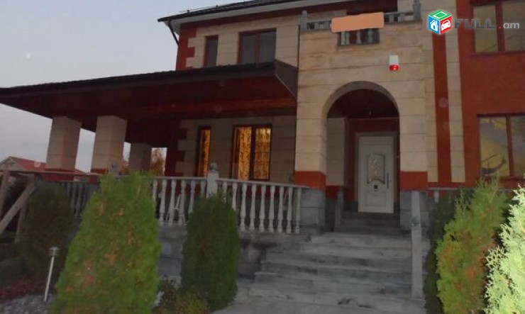 Vahagni taxamasum erkharkani arandznatan vajarq