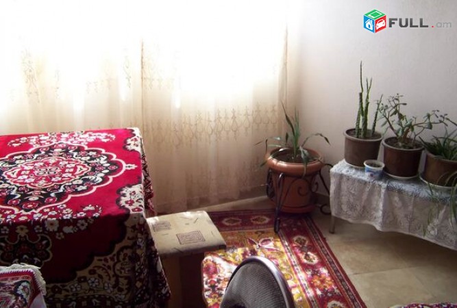 4 harkani arandznatun Komitasi poxotayum vajarq