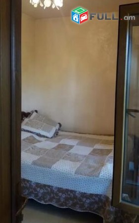 2 sen. duplex bnakaran Bagramyan poxotayum, harmar e naev grasenyaki hamar