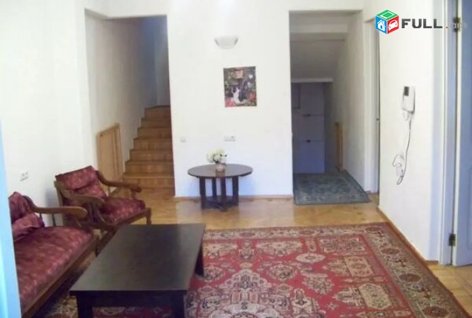 Trvum e varcov Arandznatun Blurum