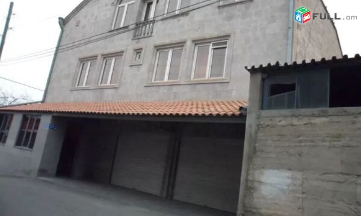 Vardzov arandznatun Blur taxamasum