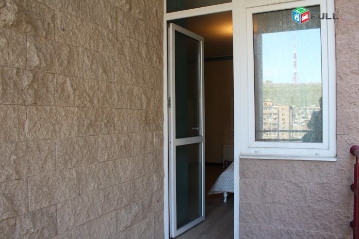 Ընդարձակ բնակարան Ռոստոմի փողոցի վրա գտնվող նորակառույց շենքում, Երևան քաղաքի Կենտրոն համայնքում