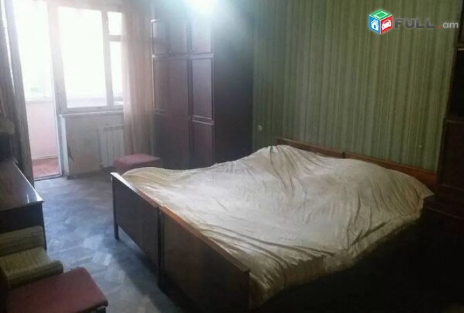 Վարձով է տրվում բնակարան Կենտրոնում