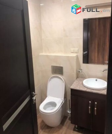 Վարձով բնակարան կենտրոնում կոդ Ա0421
