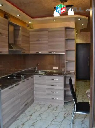Օրավարձով. 2սեն. բնակարան. Փոքր Կենտրոն. Նալբանդյան փողոց