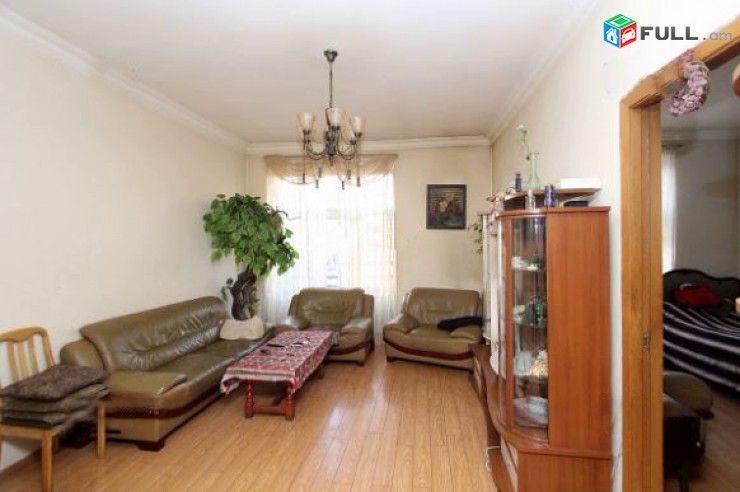 Բնակարան կենտրոնում 3 սենյակ