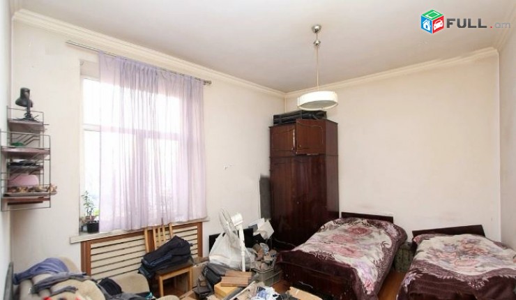 Բնակարան կենտրոնում 3 սենյակ