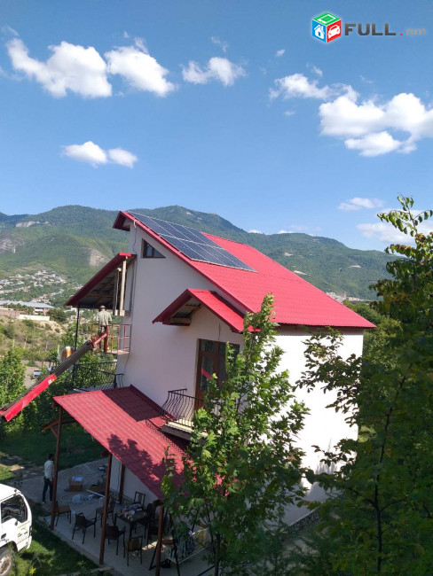 Վաճառվում է 3 հարկանի առանձնատուն  Իջևանում