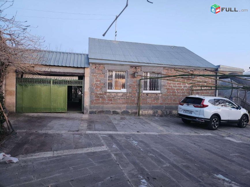 Երկու հարկանի քարե տուն, Տ-9-41, 140 քմ, կապիտալ վերանորոգված