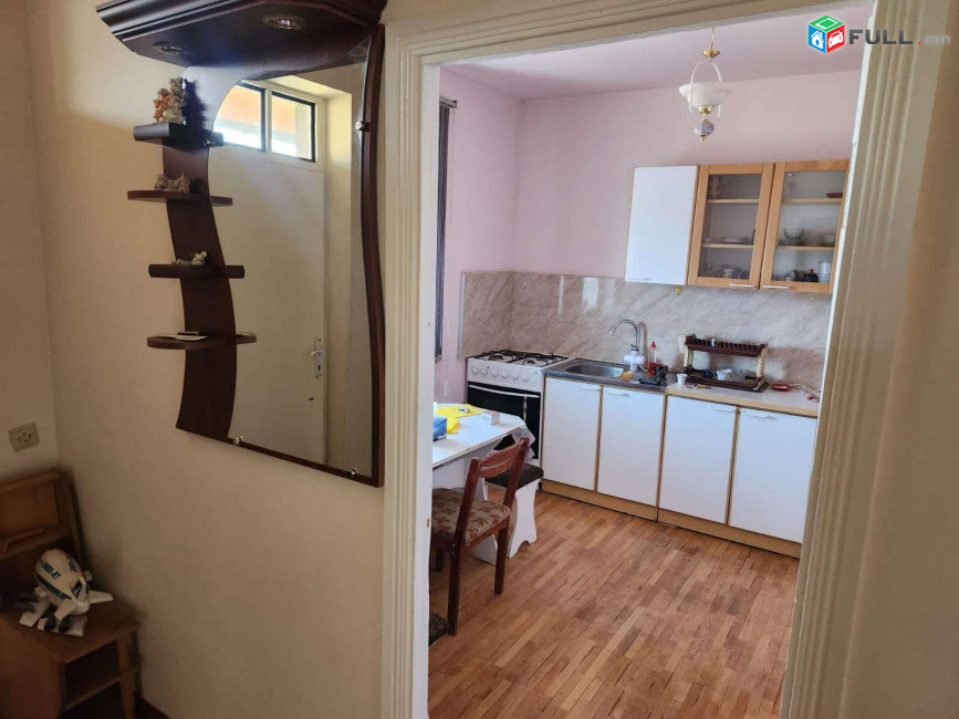 Երկու հարկանի քարե տուն, Տ-9-41, 140 քմ, կապիտալ վերանորոգված