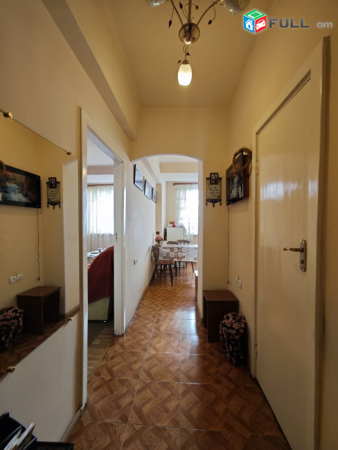 Վաճառվում է 1ս, 42քմ