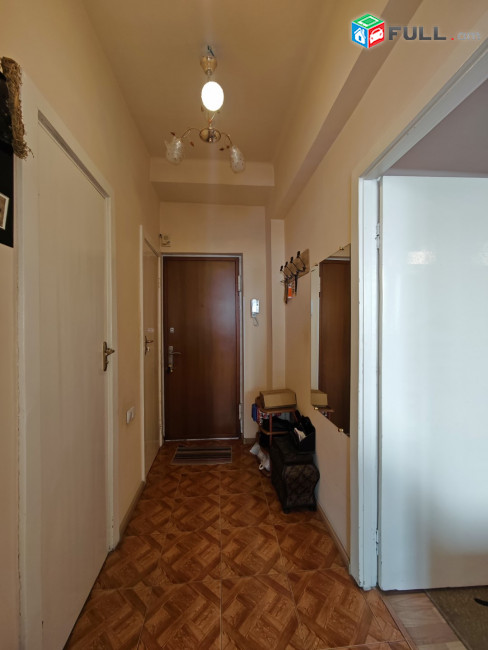 Վաճառվում է 1ս, 42քմ