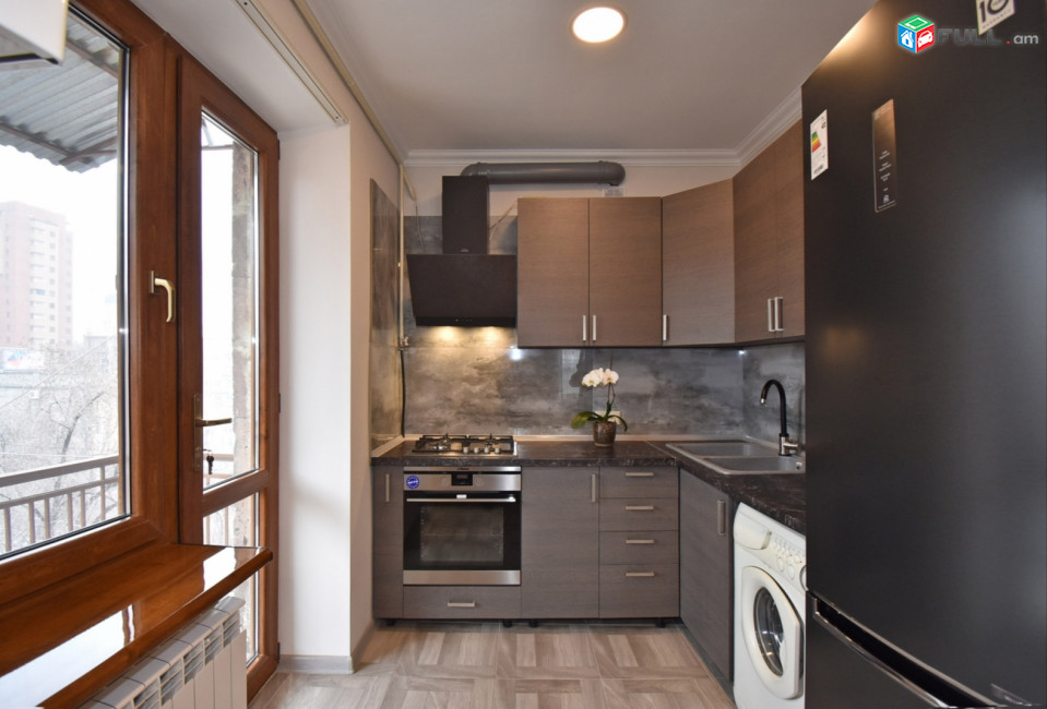 2 bedroom+ 1 living room, Komitas 27