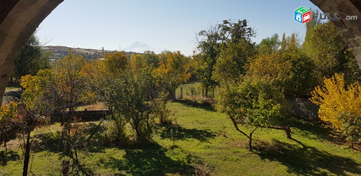 Ashtarak, geux Bazmaxbyur kentronum / Parpi, Bazmaxbur, Nazrvan /