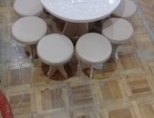 Խոհանոցի Կլոր սեղաններ և կլոր աթոռներ
