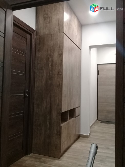 Միջանցքի պահարաններ