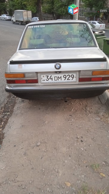 BMW -     523 , 1982թ.