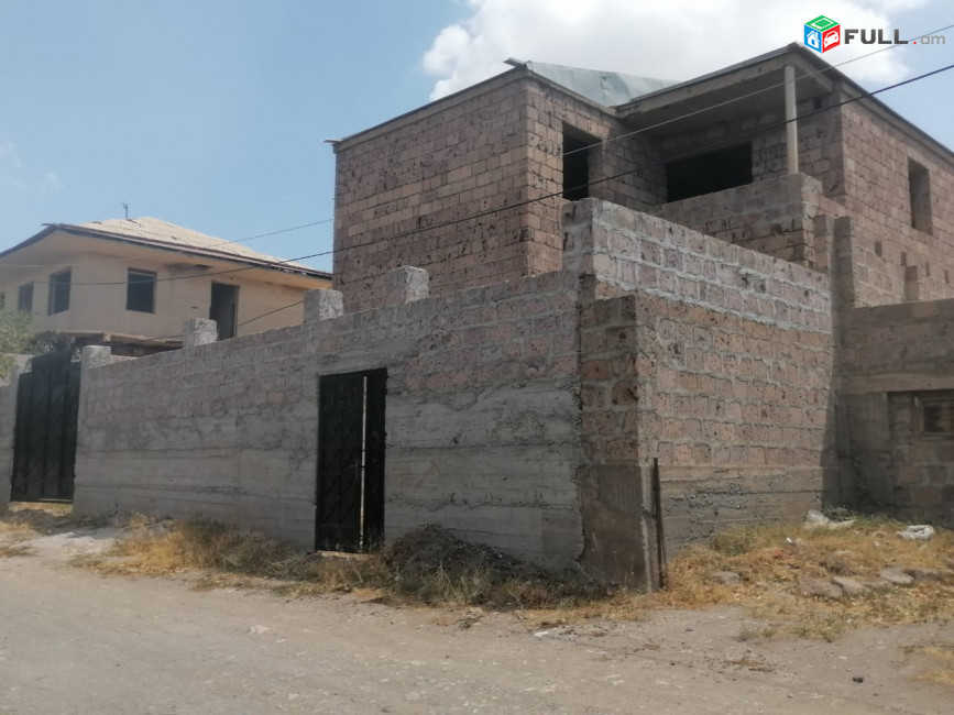 H0424 Կիսակառույց տուն Աշտարակում