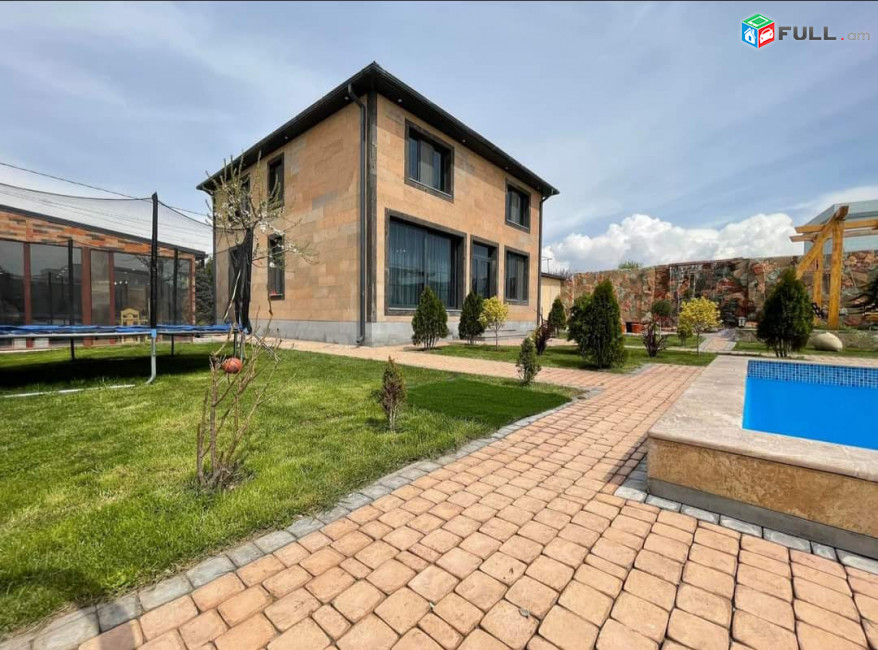 H0617 Երկհարկանի առանձնատուն Քանաքեռավանում