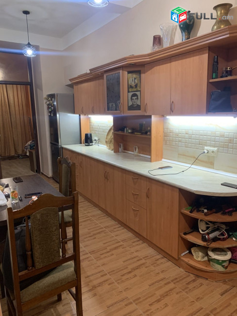 H0794 Բնակարան Կենտրոնում