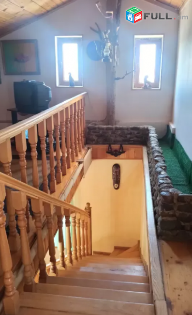 H0890 Երկհարկանի ամառանոց ք․ Աշտարակում