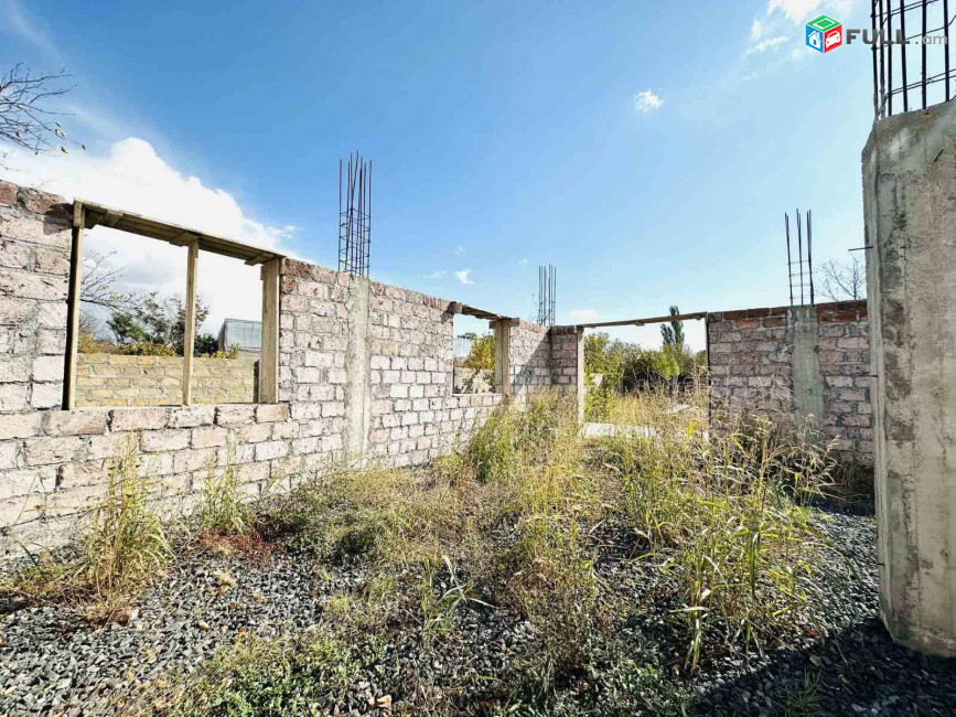 H0898 Կիսակառույց տուն Ոսկեվազում