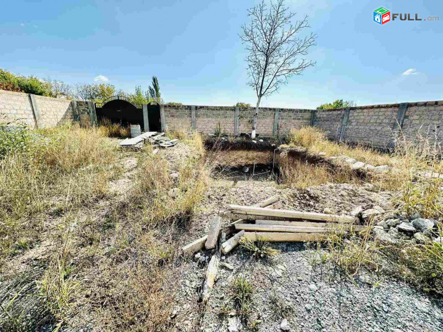 H0898 Կիսակառույց տուն Ոսկեվազում