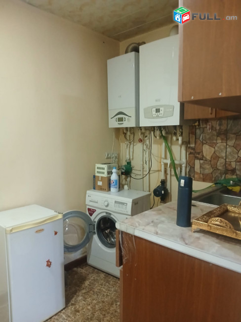 H0952 Երկհարկանի գործող բիզնես Էջմիածնում