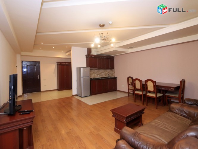 Apartments on Abovyan 16 , Ереван , Армения ( центр )