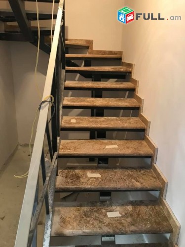 Travertine astichanner