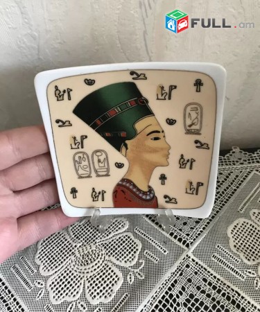 Aman Nefertiti suvinir