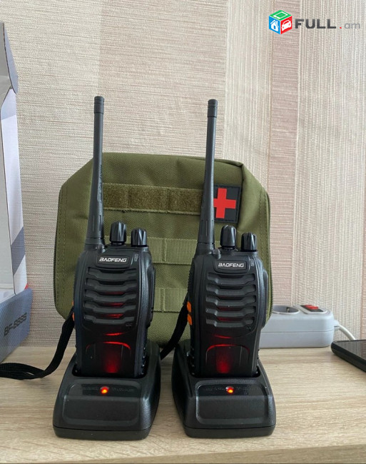 Նոր Հզոր Ռացիա ( 2 հատ) Հեռավորություն Մինչև 5 կմ + Ականջակալ+ 2 հատ Զարյադկի բլոկ ,ակումուլյատր ,Անտենա  Գինը 21,000