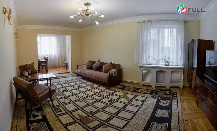 Varcov e trvum 2 senyakanoc bnakaran Aram Khachatryan poxocum
