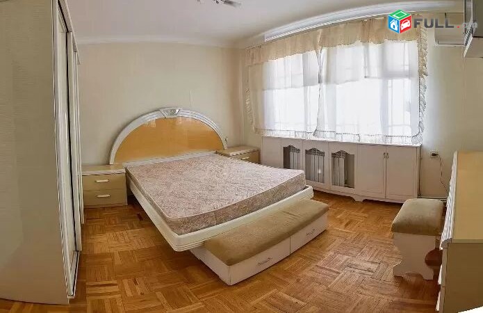 Varcov e trvum 2 senyakanoc bnakaran Aram Khachatryan poxocum