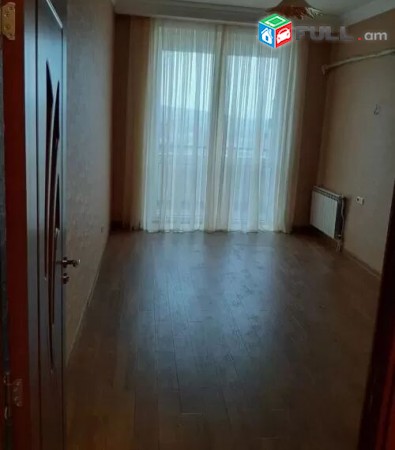 Varcov e trvum @ndarcak bnakaran Nairi Zaryan poxoci, norakaruyc shenqum